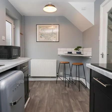 펜션 127 Bellhouse Way